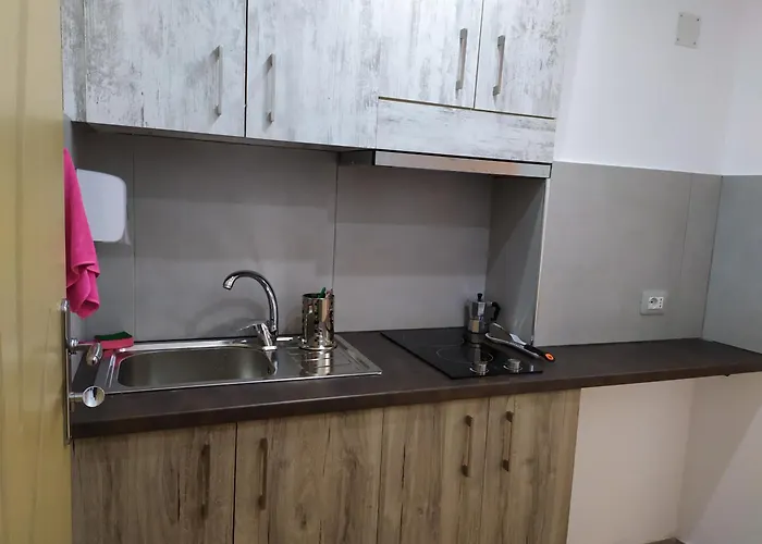 Dinamo Evoo تيرانا